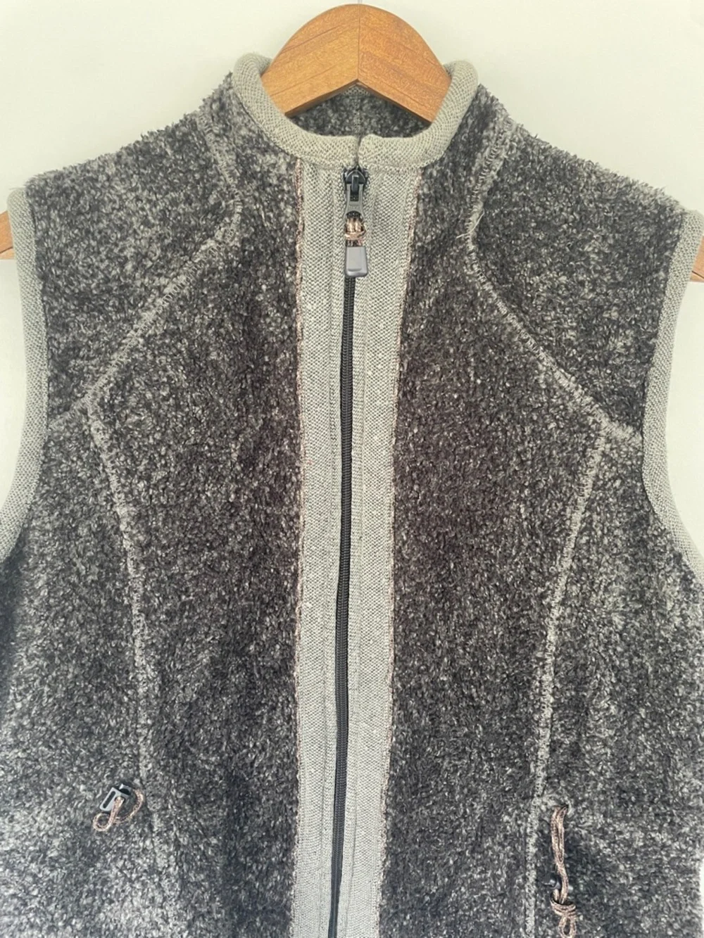 Woolrich Dark Gray Sherpa Fleece Vest women’s Large